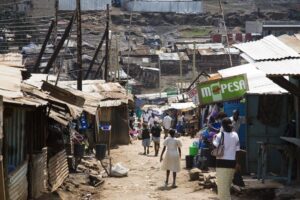 Slums in Nairobi, Mathare, een van de oudste sloppenwijken. Foto's Petterik Wiggers