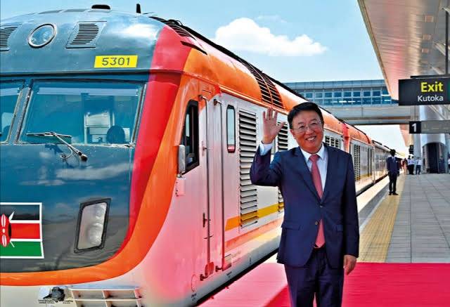 De Chinese spoorlijn in Kenia waardoor het Westen op de terugtocht gaat
