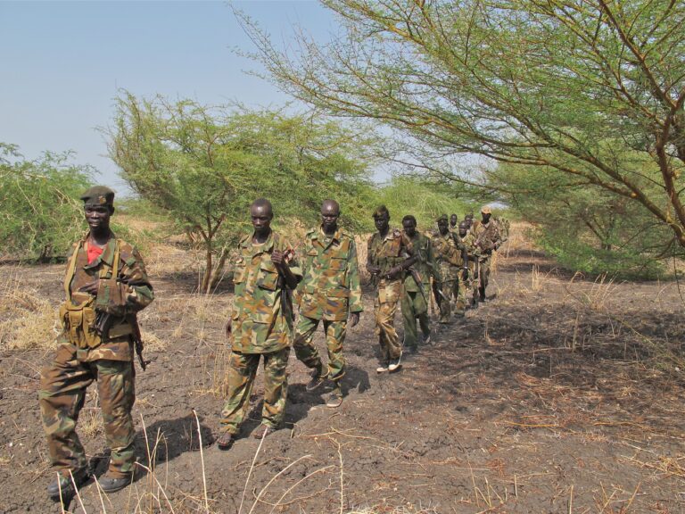 Zuid Soedan staat 1 jaar later nog in oorlogsstand.